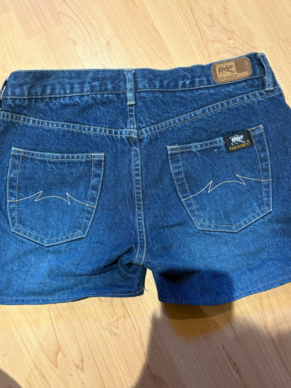 Vintage Parasuco Denim Women's Blue Jean Shorts - Picture 3 of 4